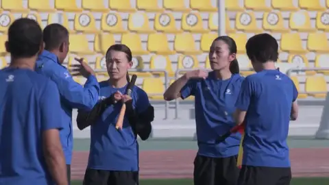 Imagen de dos de las árbitras que estarán en la Copa Asia Masculina Imagen de dos de las árbitras que estarán en la Copa Asia Masculina