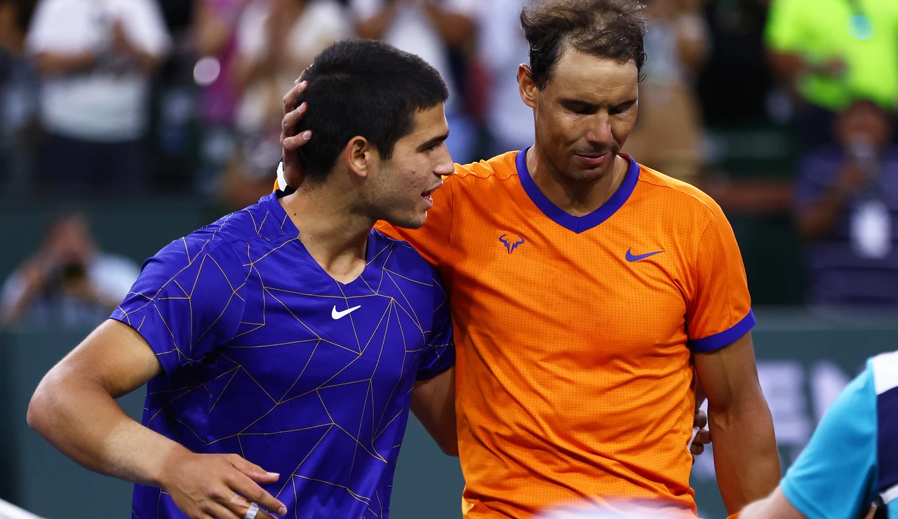 Rafa Nadal y Carlos Alcaraz tras su enfrentamiento en Indian Wells 2022