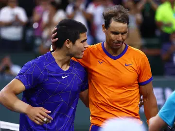 Rafa Nadal y Carlos Alcaraz tras su enfrentamiento en Indian Wells 2022 Rafa Nadal y Carlos Alcaraz tras su enfrentamiento en Indian Wells 2022