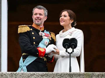 Los reyes Federico y Mary de Dinamarca en su coronación Los reyes Federico y Mary de Dinamarca en su coronación