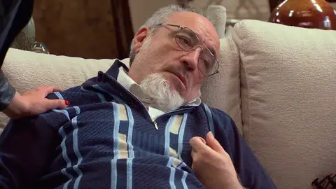 Victoria, desesperada ante el estado crítico de Federico: ¡"Una ambulancia, por favor!" Victoria, desesperada ante el estado crítico de Federico: ¡"Una ambulancia, por favor!"