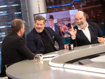 La surrealista broma que le gastó Jorge Sanz a Antonio Resines... ¡desde la UCI! La surrealista broma que le gastó Jorge Sanz a Antonio Resines... ¡desde la UCI!