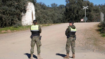 Militares en las cercan&iacute;as de la base de la Brigada 'Guzm&aacute;n el Bueno' X de Cerro Muriano