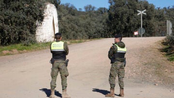 Militares en las cercan&iacute;as de la base de la Brigada 'Guzm&aacute;n el Bueno' X de Cerro Muriano