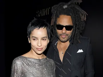 Lenny Kravitz y su hija Zoe Kravitz en la Paris Fashion Week Womenswear 2020 I 2021 Lenny Kravitz y su hija Zoe Kravitz en la Paris Fashion Week Womenswear 2020 I 2021