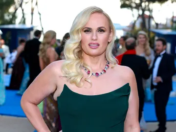 Rebel Wilson en la AmfAR Gala 2023 Rebel Wilson en la AmfAR Gala 2023