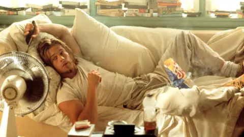 Brad Pitt en la película True Romance Brad Pitt en la película True Romance