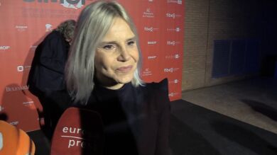¿Eugenia Martínez de Irujo o Francisco Rivera? Su hija acude al desfile de Lourdes Montes