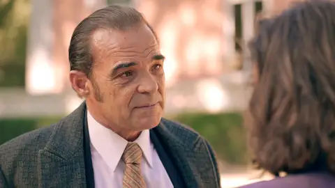 Crespo, preocupado por Elena tras el ingreso de su marido: “No la dejéis sola” Crespo, preocupado por Elena tras el ingreso de su marido: “No la dejéis sola”