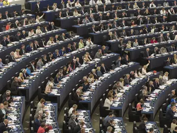 Imagen de archivo de la Eurocámara durante una sesión plenaria del Parlamento Europeo Imagen de archivo de la Eurocámara durante una sesión plenaria del Parlamento Europeo