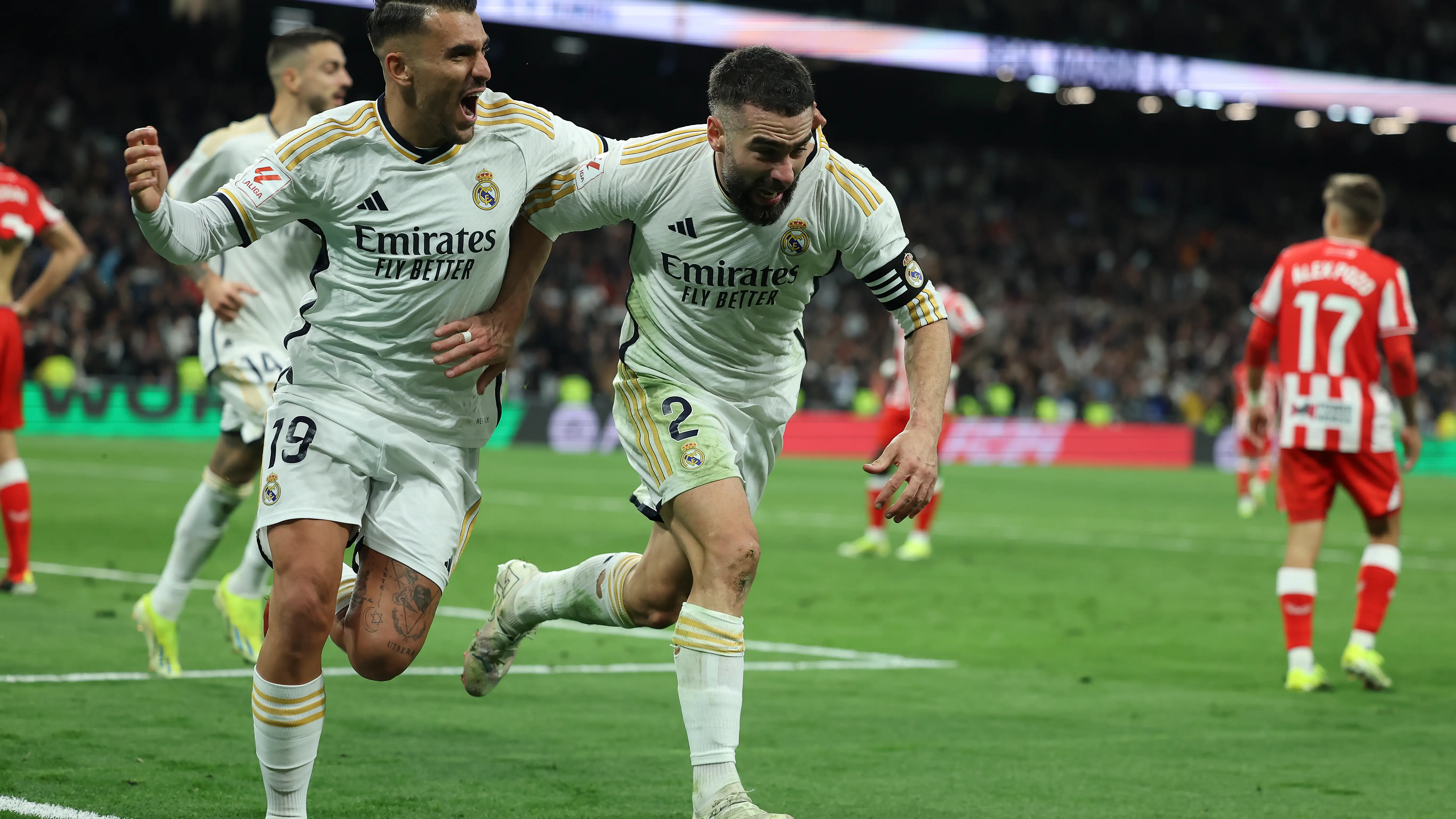 Carvajal celebra el gol de la victoria ante el Almer&iacute;a
