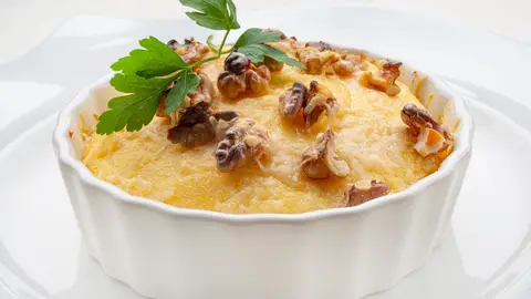 Arguiñano, sobre la receta de polenta al parmesano: "Una receta muy sencilla, barata y reconstituyente" Arguiñano, sobre la receta de polenta al parmesano: "Una receta muy sencilla, barata y reconstituyente"