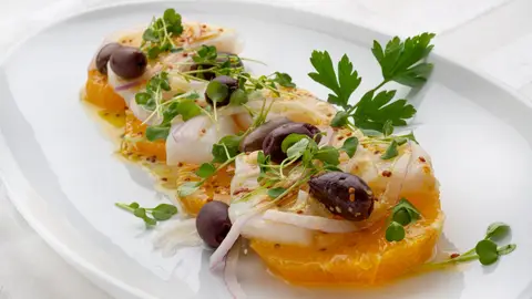 Ensalada de bacalao y naranja con mostaza, de Karlos Arguiñano Ensalada de bacalao y naranja con mostaza, de Karlos Arguiñano