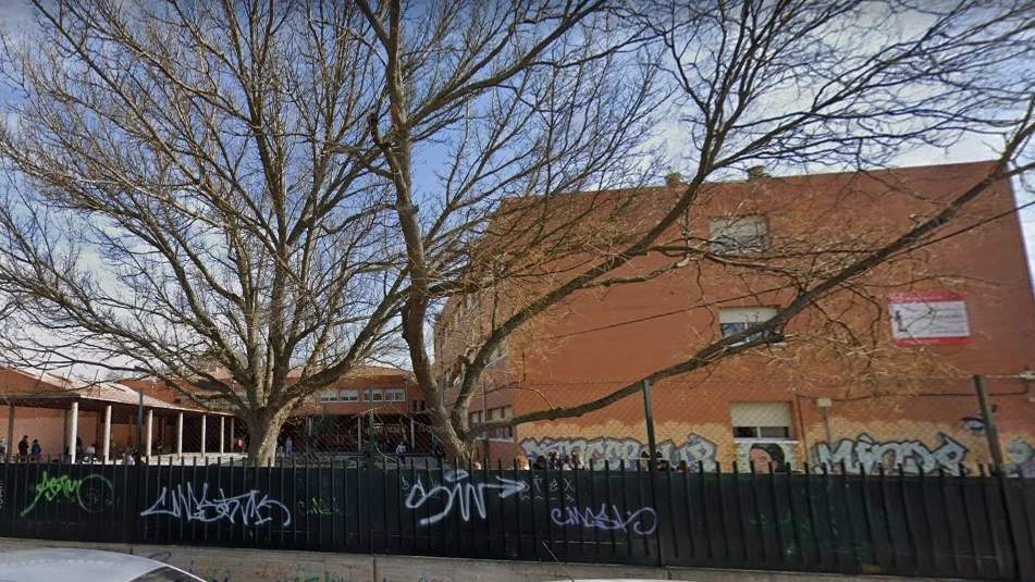 Fachada del instituto donde se produjo el apuñalamiento Fachada del instituto donde se produjo el apuñalamiento