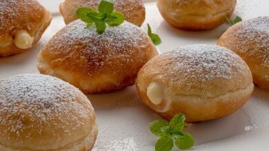 Dulce y muy apetitoso: receta de mini bombas de crema de Joseba Arguiñano