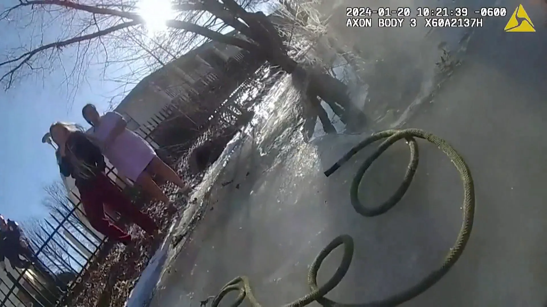 Rescate a un niño en EEUU Antena 3 Noticias