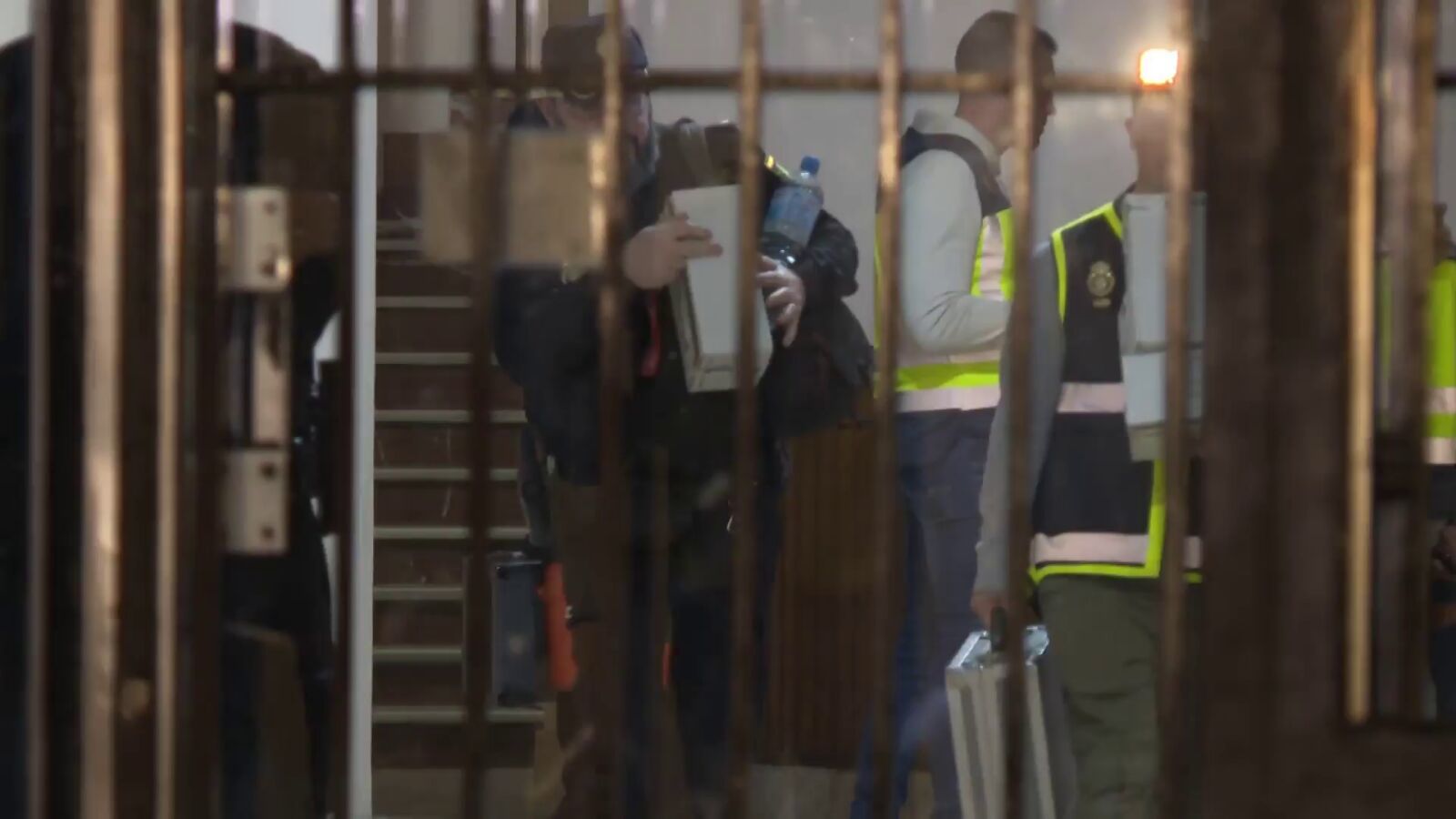 Tumbado en la cama, semidesnudo y estrangulado: así encontraron el cuerpo sin vida del canónigo asesinado en Valencia