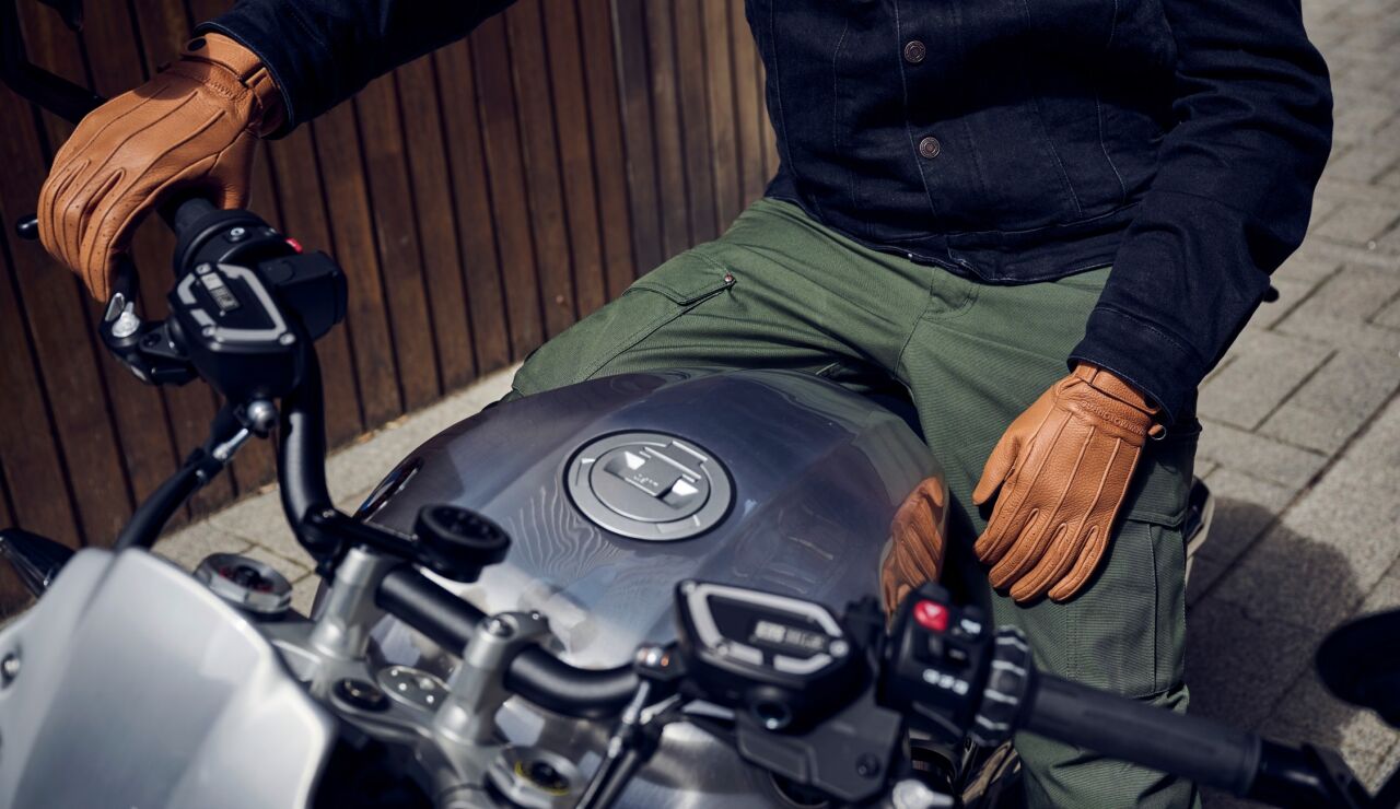 Nuevas medidas para motoristas: c&oacute;mo saber si mis guantes est&aacute;n homologados