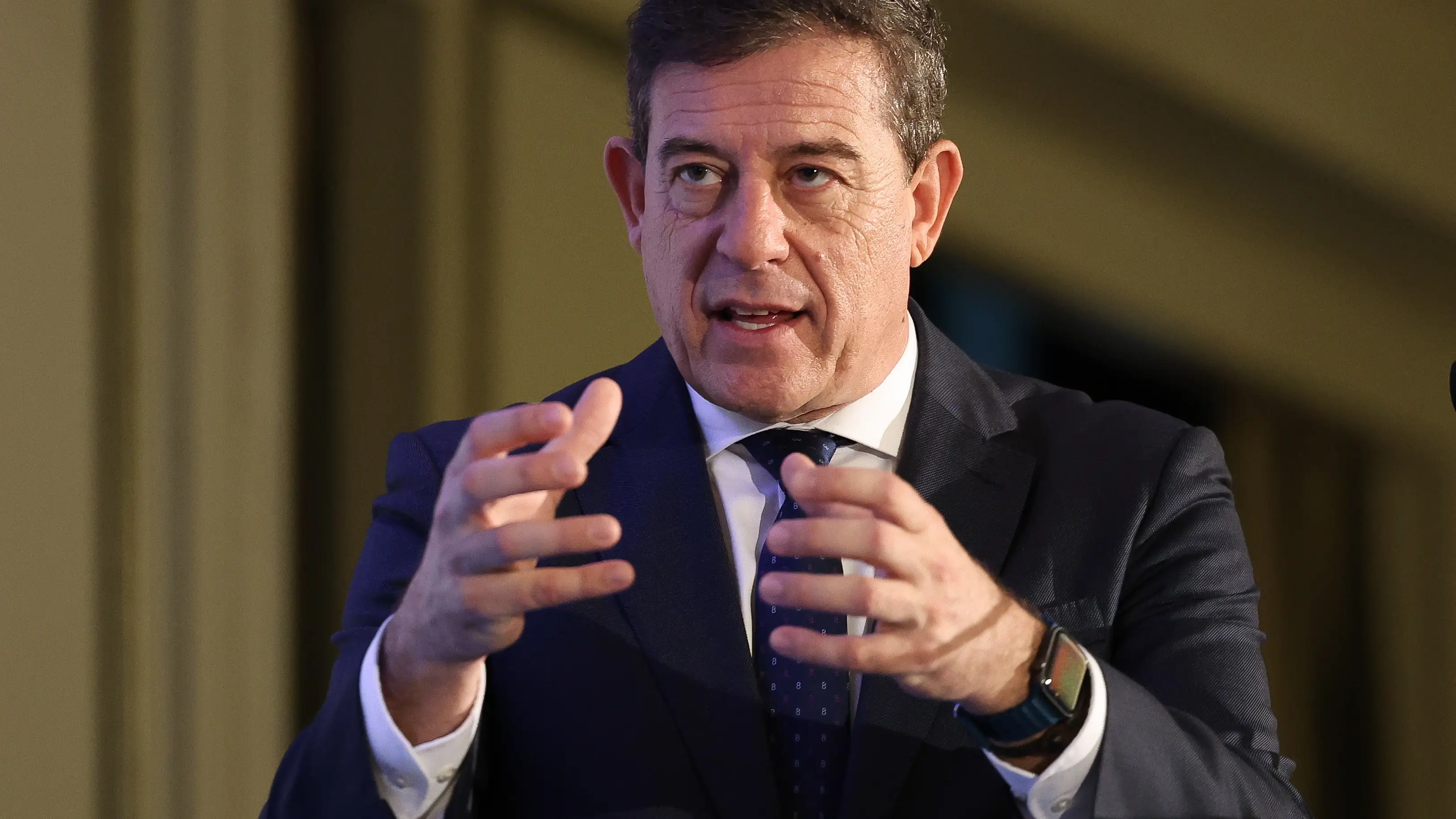 José Ramón Besteiro, candidato del PSOE a las elecciones en Galicia El candidato del PSdeG a la Presidencia de la Xunta de Galicia y diputado del PSOE, José Ramón Gómez Besteiro, interviene durante un desayuno informativo de Fórum Europa, en el Hotel Westin Palace, a 25 de enero de 2024, en Madrid (España).25 ENERO 2024;PSDEG;DESAYUNO INFORMATIVO;BESTEIROMarta Fernández Jara / Europa Press25/01/2024