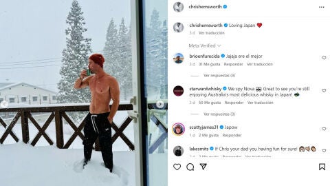 Chris Hemsworth sin camiseta en Japón