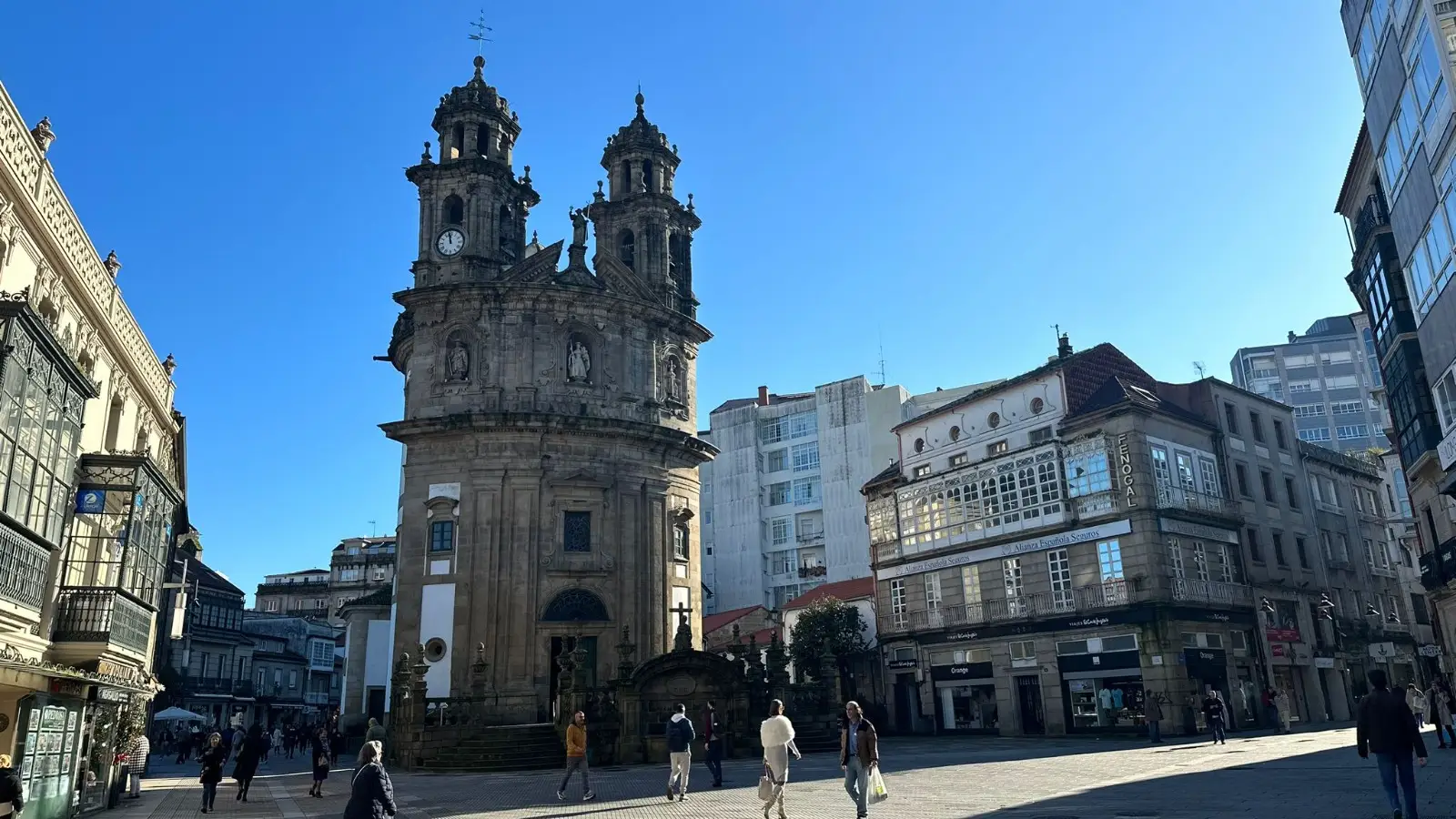 Praza da Peregrina, en Pontevedra Praza da Peregrina, en Pontevedra