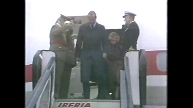 Efem&eacute;rides de hoy 4 de febrero de 2024: Juan Carlos I incidente en la Casa de Juntas de Guernica