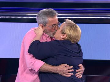 Carolina y Mart&iacute;n sobreviven al Titanic: &iexcl;ganan 50.000 euros en Atrapa un mill&oacute;n!