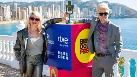 El grupo Nebulossa, ganador del Benidorm Fest 2024 El grupo Nebulossa posa tras ganar el Benidorm Fest 2024, en el Mirador del Castillo, a 4 de febrero de 2024, en Benidorm, Alicante, Comunidad Valenciana (España). La formación Nebulossa ha sido elegida, con su canción ‘Zorra’, entre 16 aspirantes en el concurso que organiza Radiotelevisión Española (RTVE) cada año para elegir al artista y la canción que representará a España en el Festival de Eurovisión 2024. La 68ª edición de Eurovisión tiene lugar en Malmö el próximo mes de mayo. 04 FEBRE...