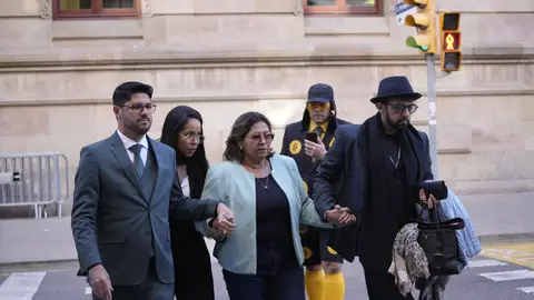 Madre y hermanos de Dani Alves Madre y hermanos de Dani Alves