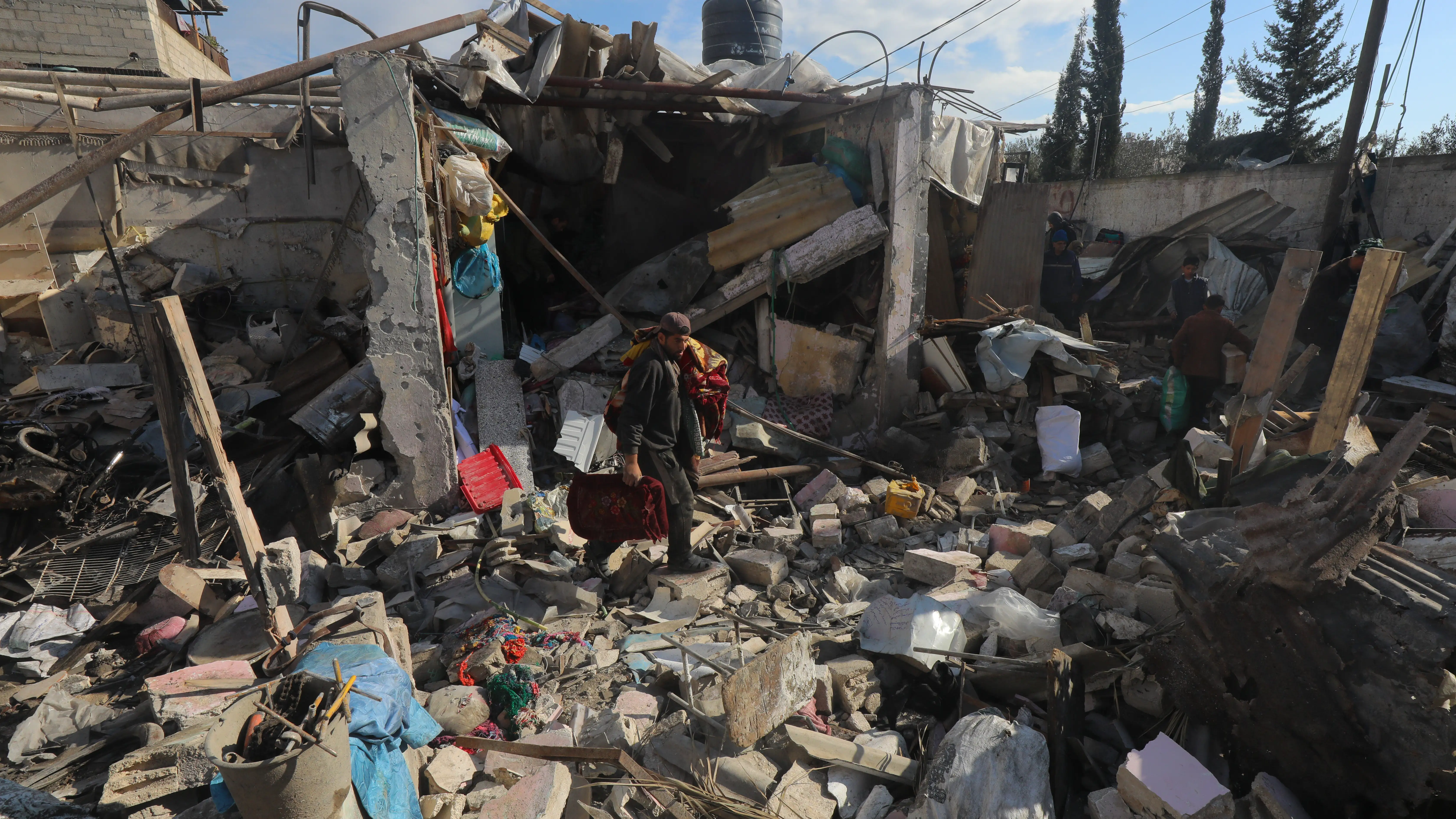Edificios dañados en Deir al Balah (Franja de Gaza) Edificios dañados en Deir al Balah (Franja de Gaza)