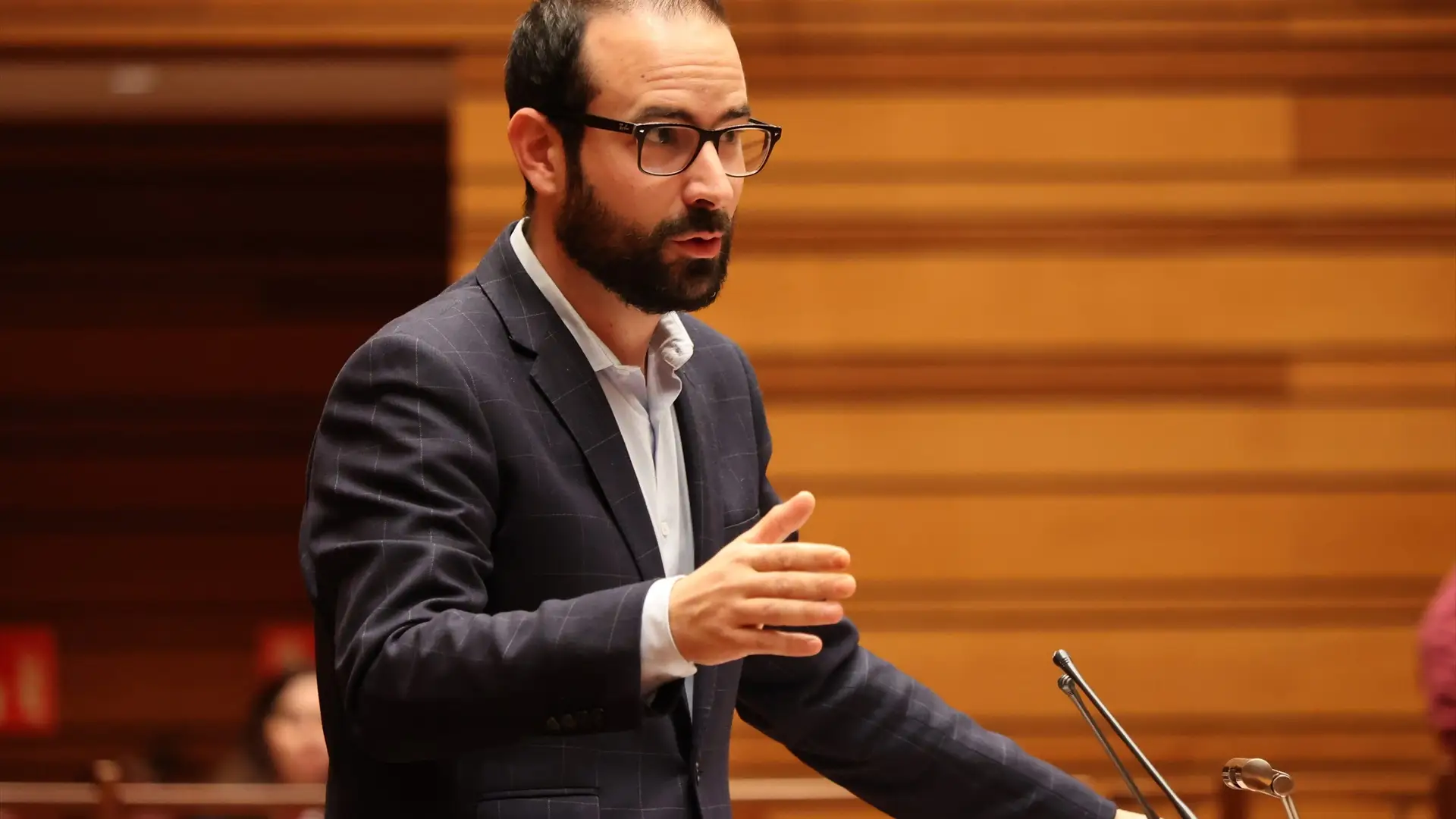 Diputado en las Cortes de Castilla y León, Ángel Hernández Diputado en las Cortes de Castilla y León, Ángel Hernández