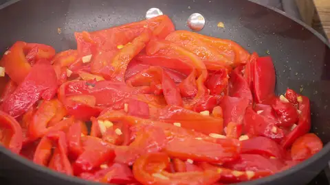 Incorpora los morrones Incorpora los morrones