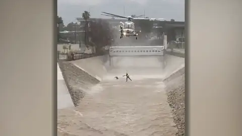 Rescate de un hombre en Los Ángeles Rescate de un hombre en Los Ángeles