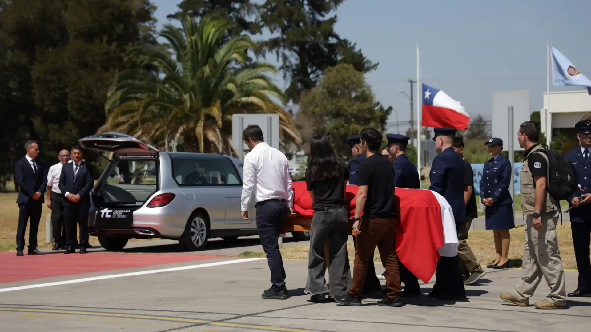 El féretro del expresidente Sebastián Piñera El féretro del expresidente Sebastián Piñera