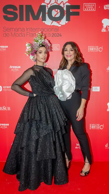 Raquel Bollo y su hija Alma en SIMOF 2024 Raquel Bollo y su hija Alma en SIMOF 2024