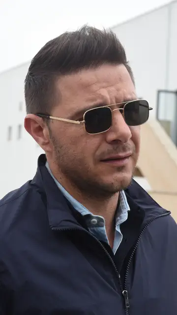 Joaquín, en el tanatorio de su padre Joaquín, en el tanatorio de su padre