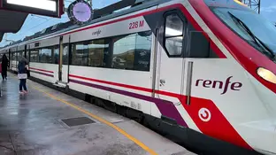 Tren de Cercanías de Renfe Tren de Cercanías de Renfe