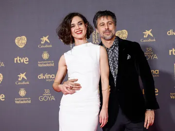Hugo Silva y Marta Guerras en los Premios Goya 2024 Hugo Silva y Marta Guerras en los Premios Goya 2024
