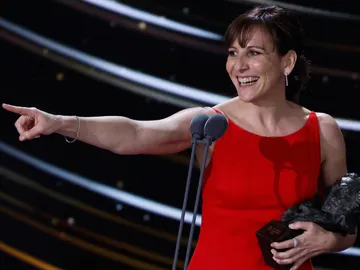 Malena Alterio con su Goya a Mejor Actriz Malena Alterio con su Goya a Mejor Actriz