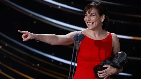Malena Alterio con su Goya a Mejor Actriz Malena Alterio con su Goya a Mejor Actriz
