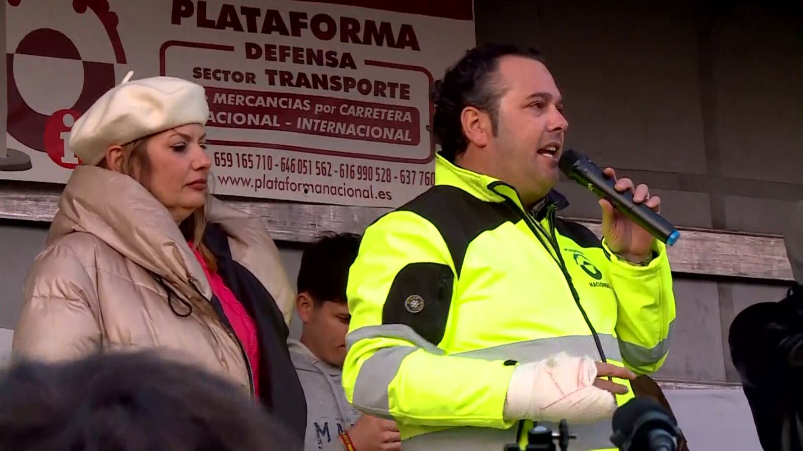 Manuel Hernández: 