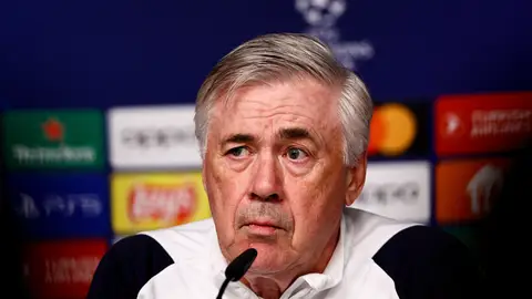 Carlo Ancelotti, en rueda de prensa en Leipzig Carlo Ancelotti, en rueda de prensa en Leipzig