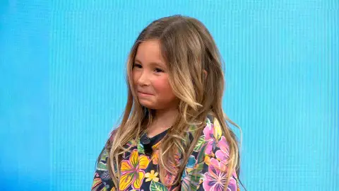 Iris, niña surfera Iris, niña surfera