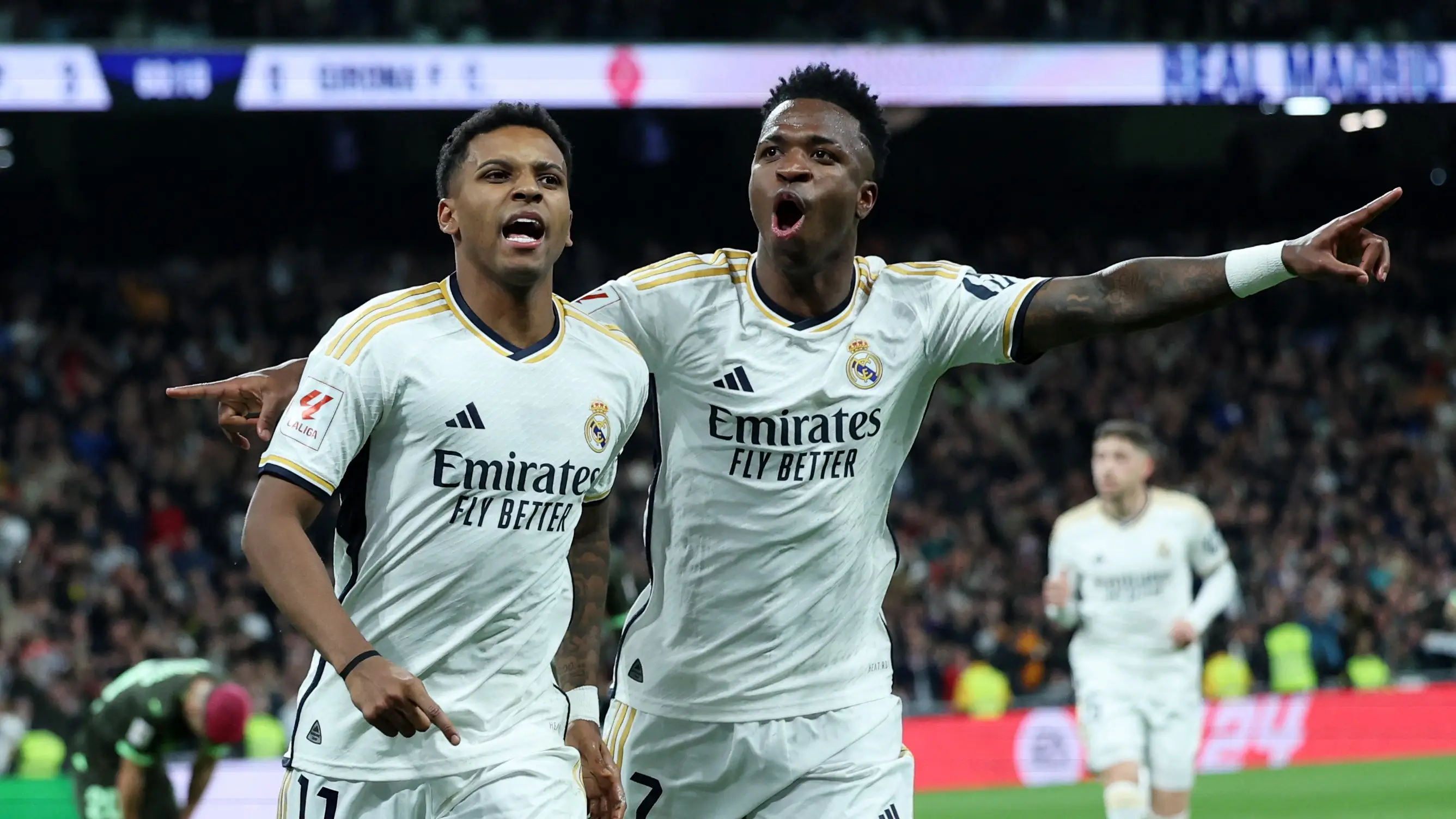 Rodrygo y Vin&iacute;cius celebran un gol con el Real Madrid