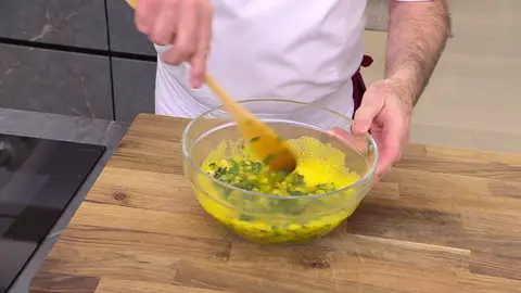 bate los ingredientes hasta que queden bien integrados bate los ingredientes hasta que queden bien integrados
