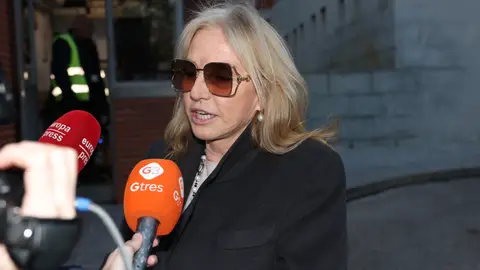 Mariola Orellana atiende a los medios Mariola Orellana atiende a los medios