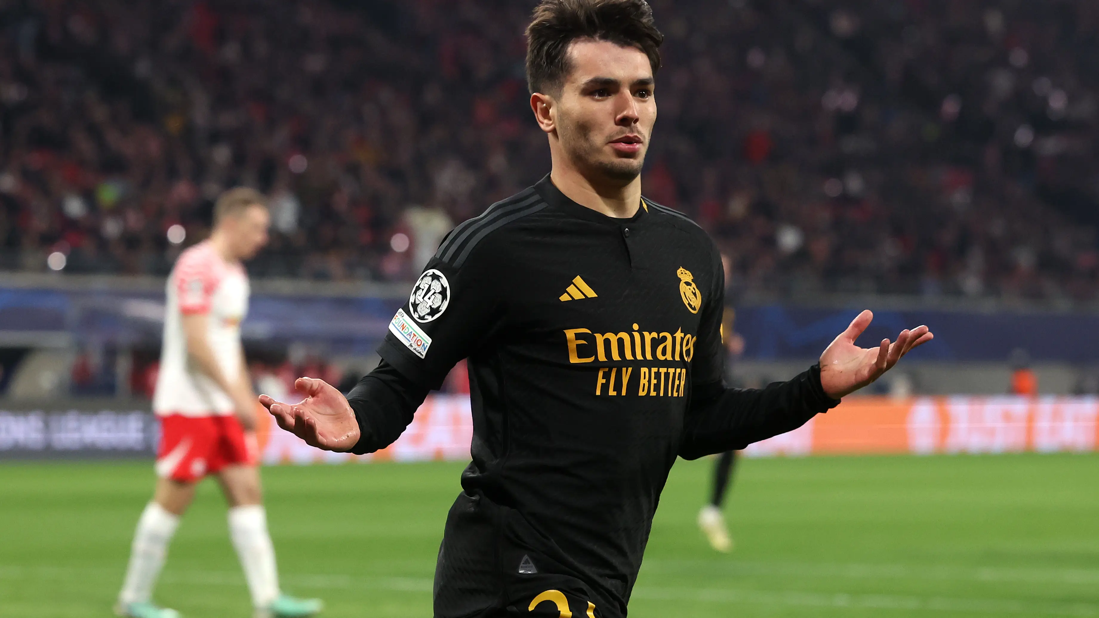 Brahim festeja su gol al Leipzig en Champions Brahim festeja su gol al Leipzig en Champions