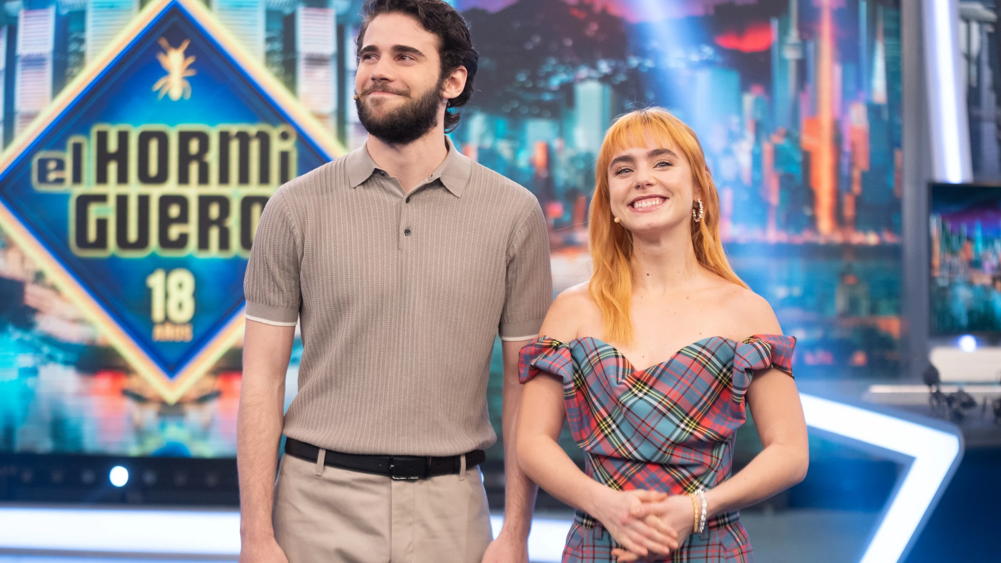 Vuelve a ver la entrevista completa a Clara Galle y Julio Peña en El Hormiguero Vuelve a ver la entrevista completa a Clara Galle y Julio Peña en El Hormiguero