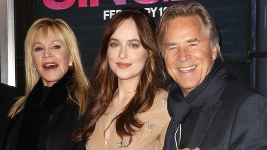 Melanie Griffith, Dakota Johnson y Don Johnson Melanie Griffith, Dakota Johnson y Don Johnson