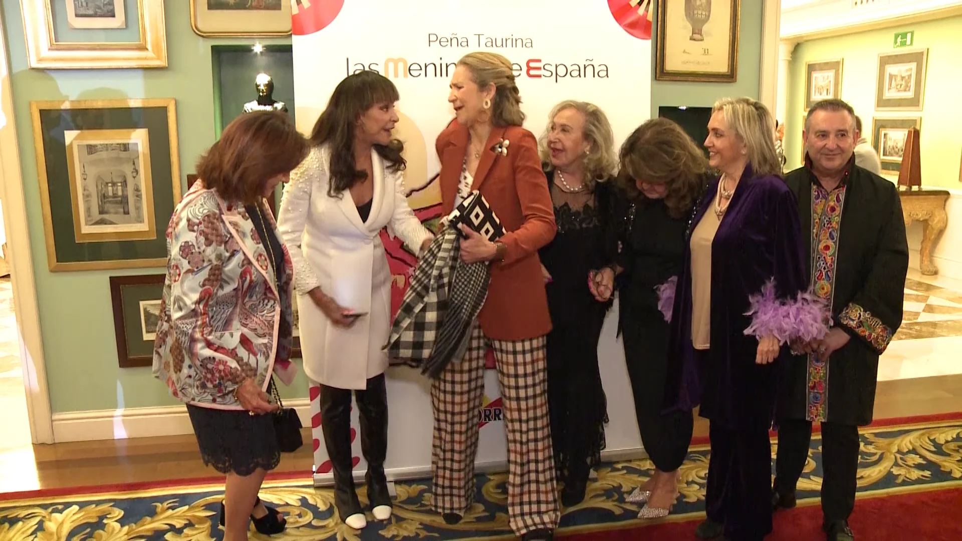 La infanta Elena, junto a María Ángeles Grajal La infanta Elena, junto a María Ángeles Grajal